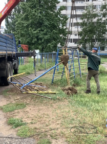 От благоустройства и социальной поддержки до обеспечения безопасности – депутаты находятся в постоянном диалоге с жителями и добиваются результатов
