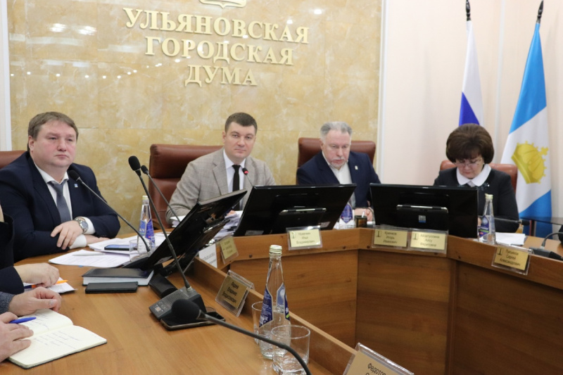 Пять жителей Ульяновска впервые получили нагрудные знаки «За содействие специальной военной операции»