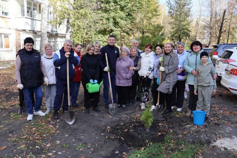 Благоустройство двора по улице Варейкиса, 11 полностью завершено