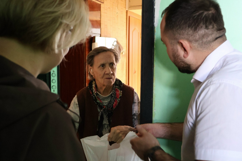 Депутаты Ульяновской Городской Думы поздравили граждан старшего поколения с праздником