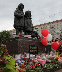 Депутаты Ульяновской Гордумы почтили память детей - жертв войны на Донбассе